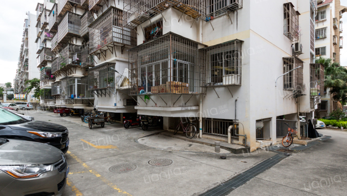 嘉景公寓外景图