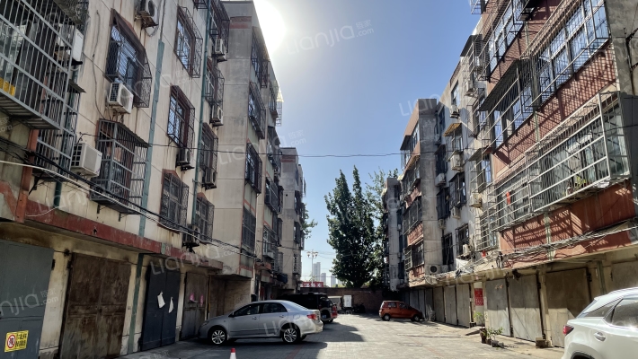 聚龙小区外景图