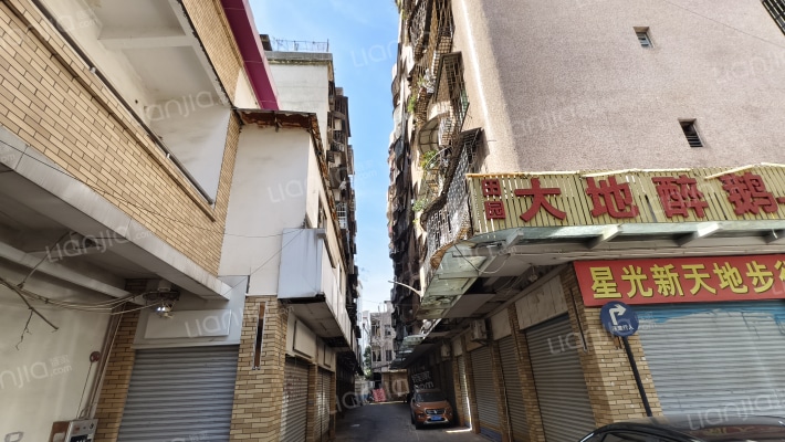 东兴新邨外景图