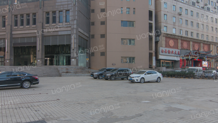 白云物业外景图