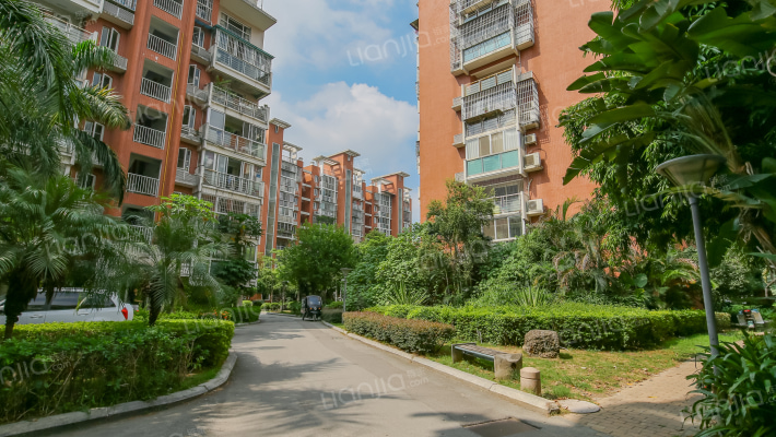 金色康城外景图