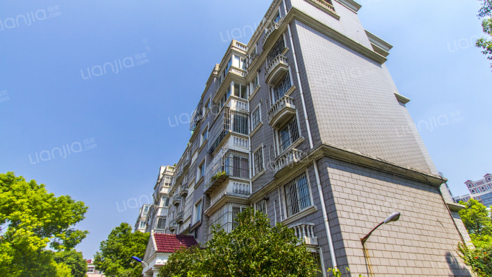 鑫鸿公寓外景图