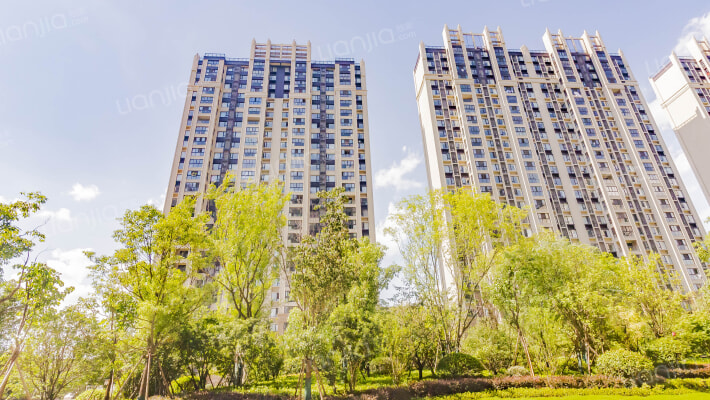 万象华府外景图