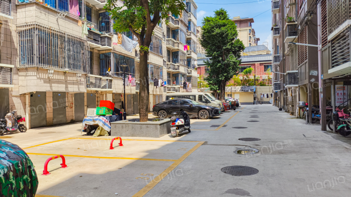 丝绸厂单位宿舍外景图