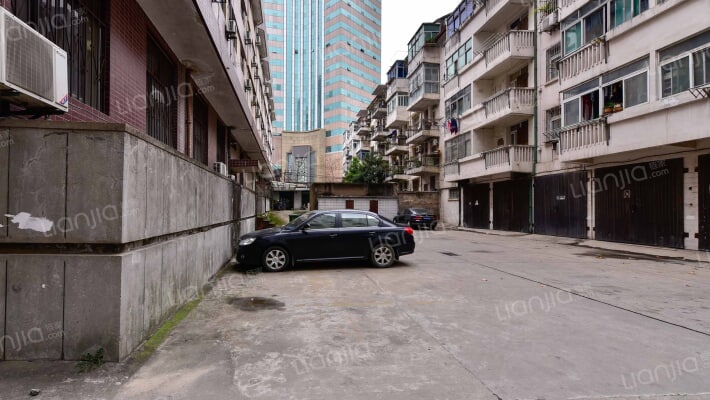 金川大厦外景图