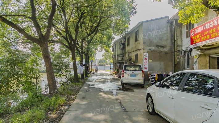 梅湖新村外景图