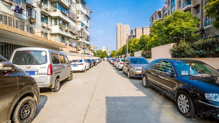 华漕新村外景图