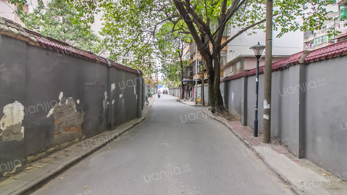 七彩公寓外景图