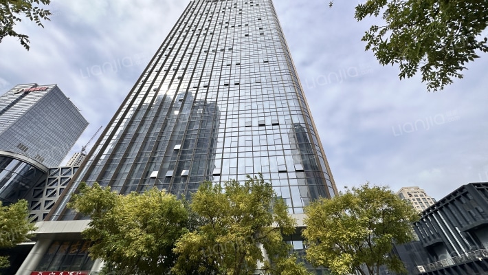 中欧校友产业大厦外景图