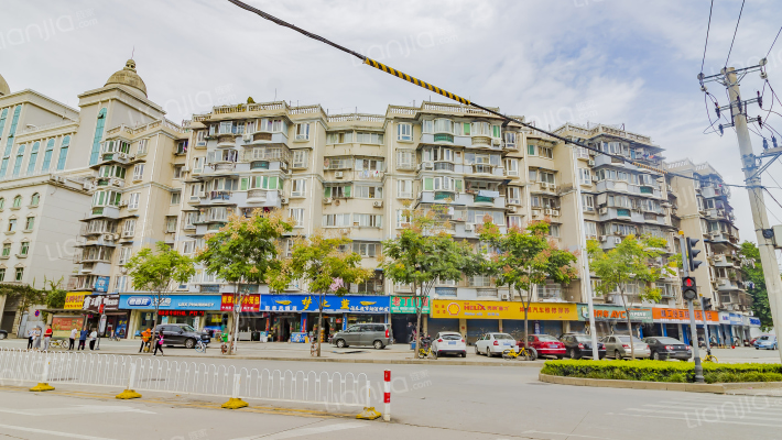 钢都公寓外景图