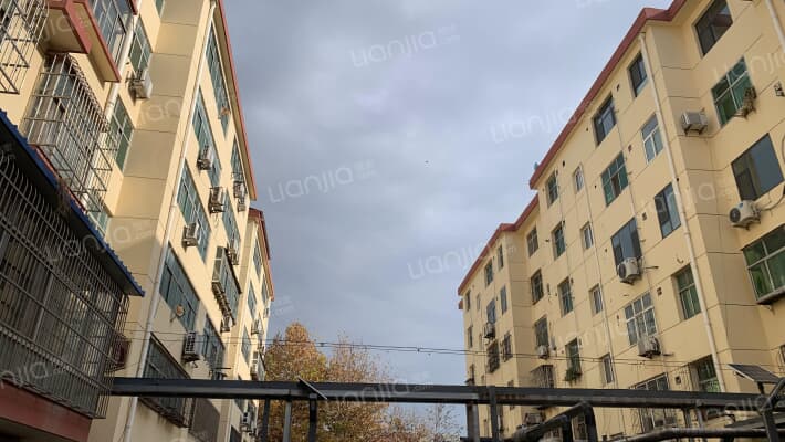 外贸局家属楼外景图