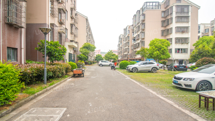 云锦四季外景图