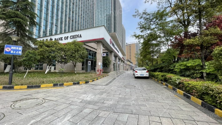 世纪金源国际财富中心外景图