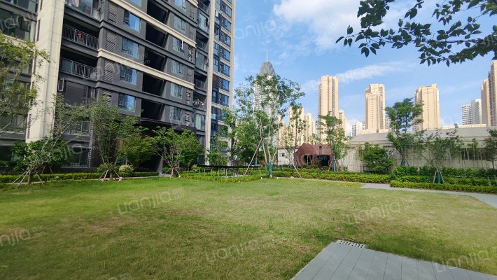 上坤云启都会外景图