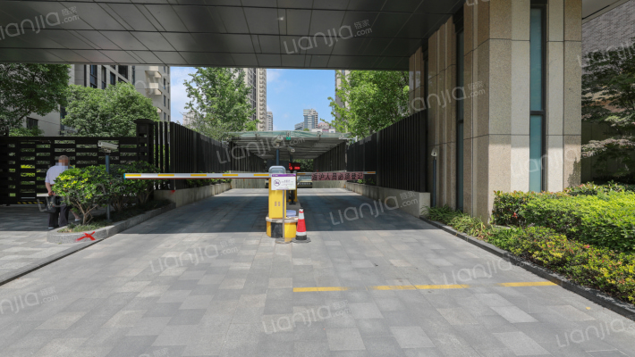 瑞虹新城怡庭外景图