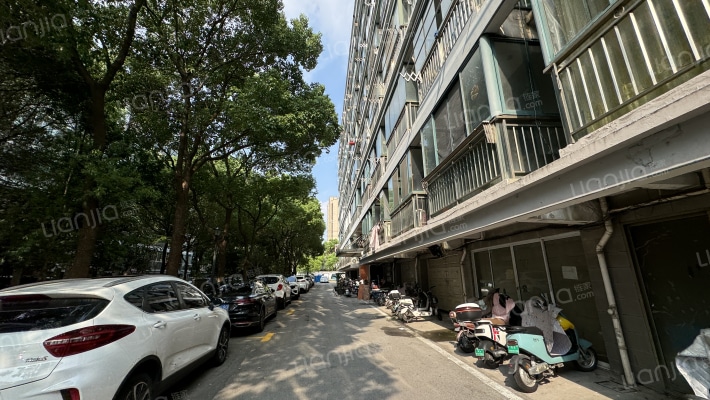 通达财富广场外景图