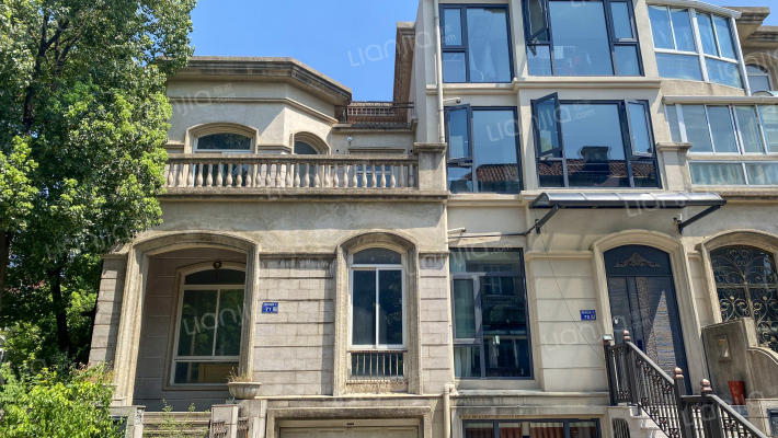 嘉利华府庄园一区外景图