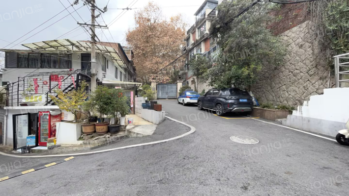 东山28中教师宿舍外景图