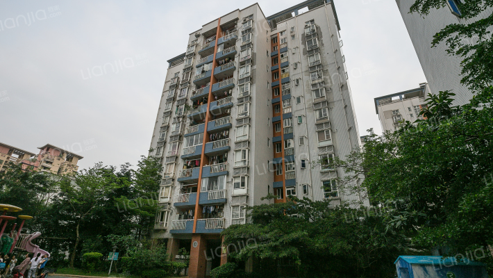 泽润华庭外景图