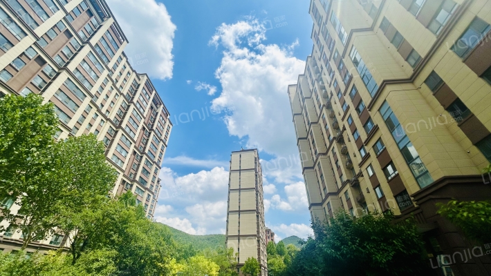 鼎秀家园外景图