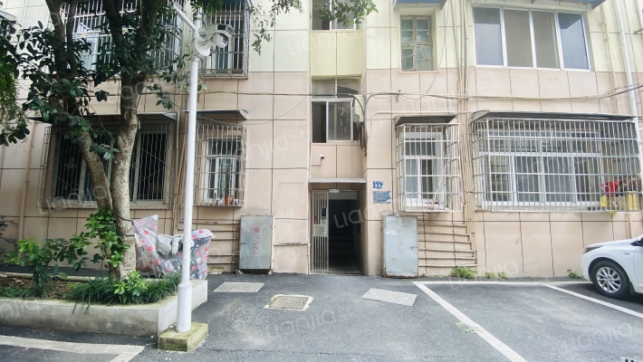 安全巷48号外景图