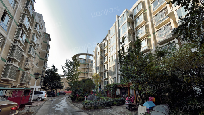 东郡蓝湾外景图