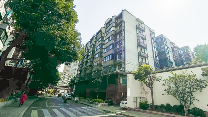 鸿业公寓外景图