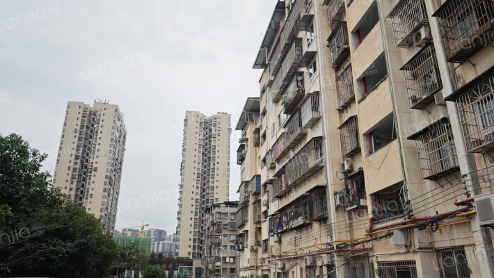 万州机场宿舍外景图