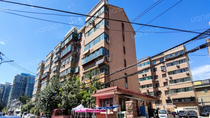 荷花园小区外景图