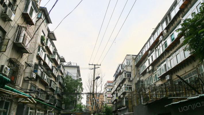 小纬四路外景图