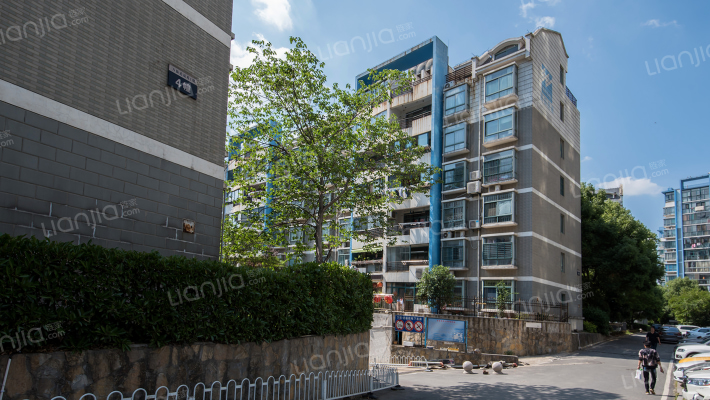 万振逍遥苑一期外景图