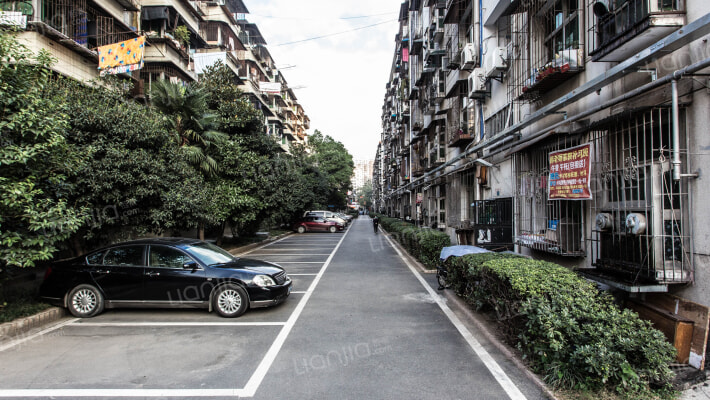 马场公寓外景图