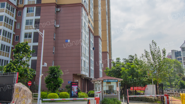 龙祥小区外景图