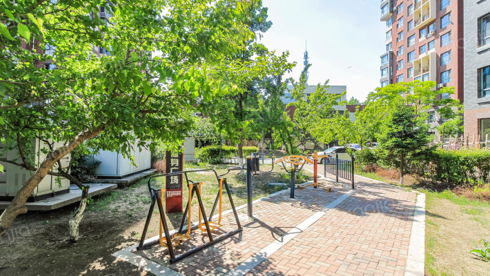 证大清华园外景图