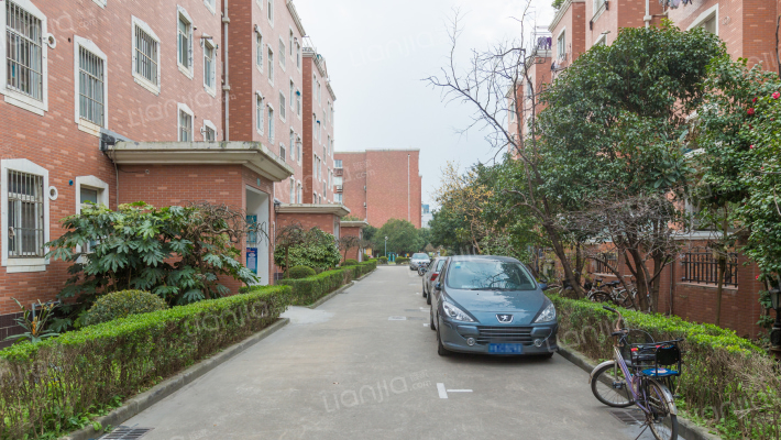 安波路200弄外景图