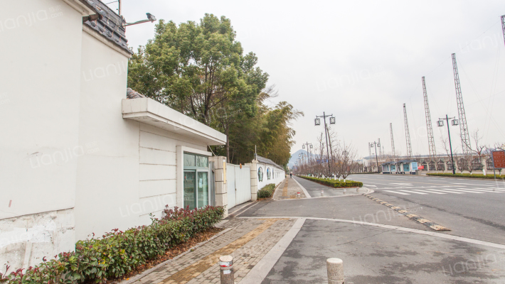 天邻风景外景图