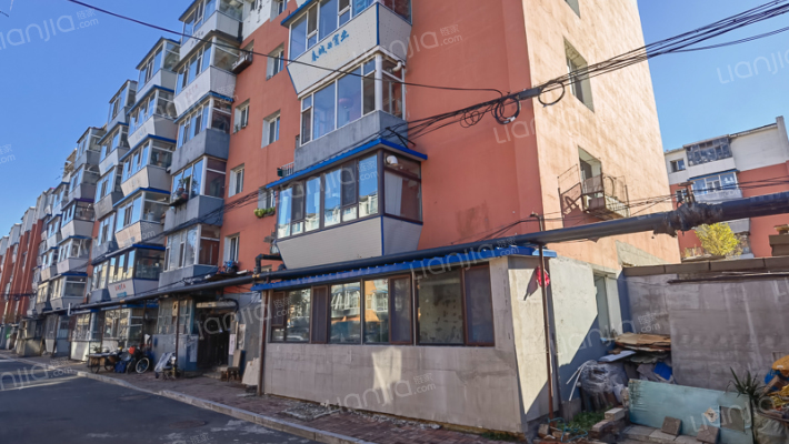 税务宿舍外景图