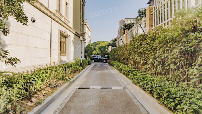 大湖美锦西区外景图