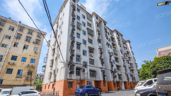 新建邮政宿舍外景图