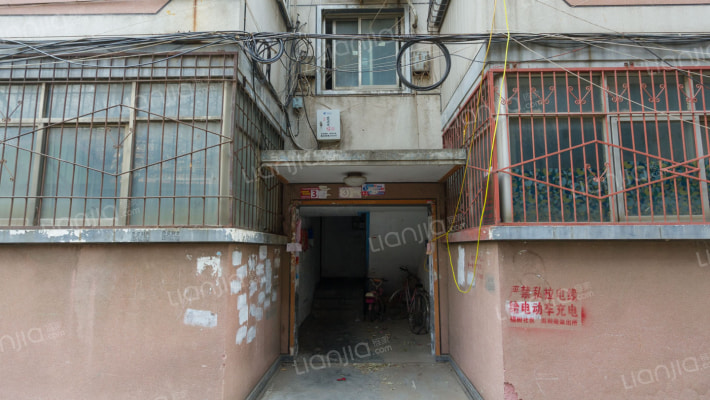 郑州油脂化工厂家属院外景图