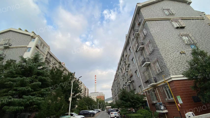 柏石峪小区外景图