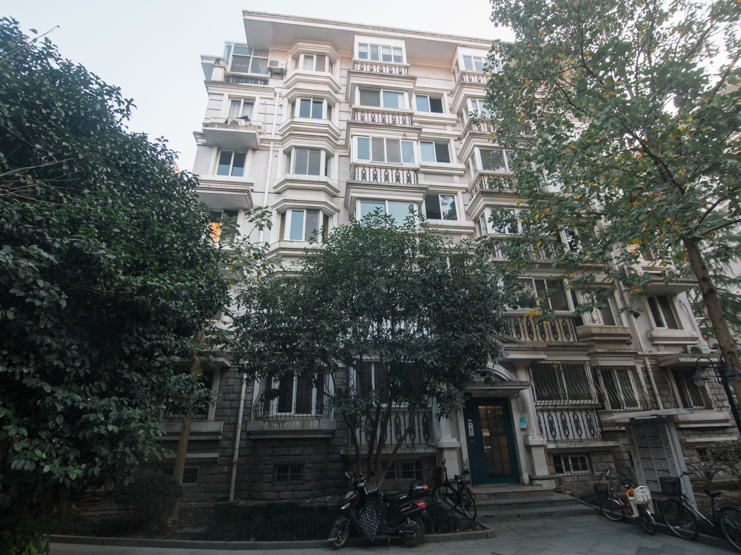 Yijing Yuan compound photo 10