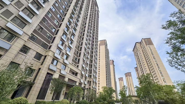 明秀秀山苑外景图