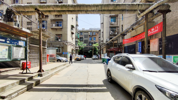 新华印刷厂家属院外景图