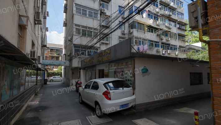 徽京剧院外景图