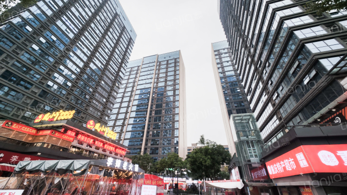 融创国博天地外景图