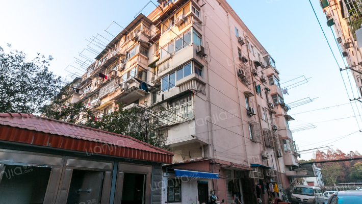 广中路368弄外景图