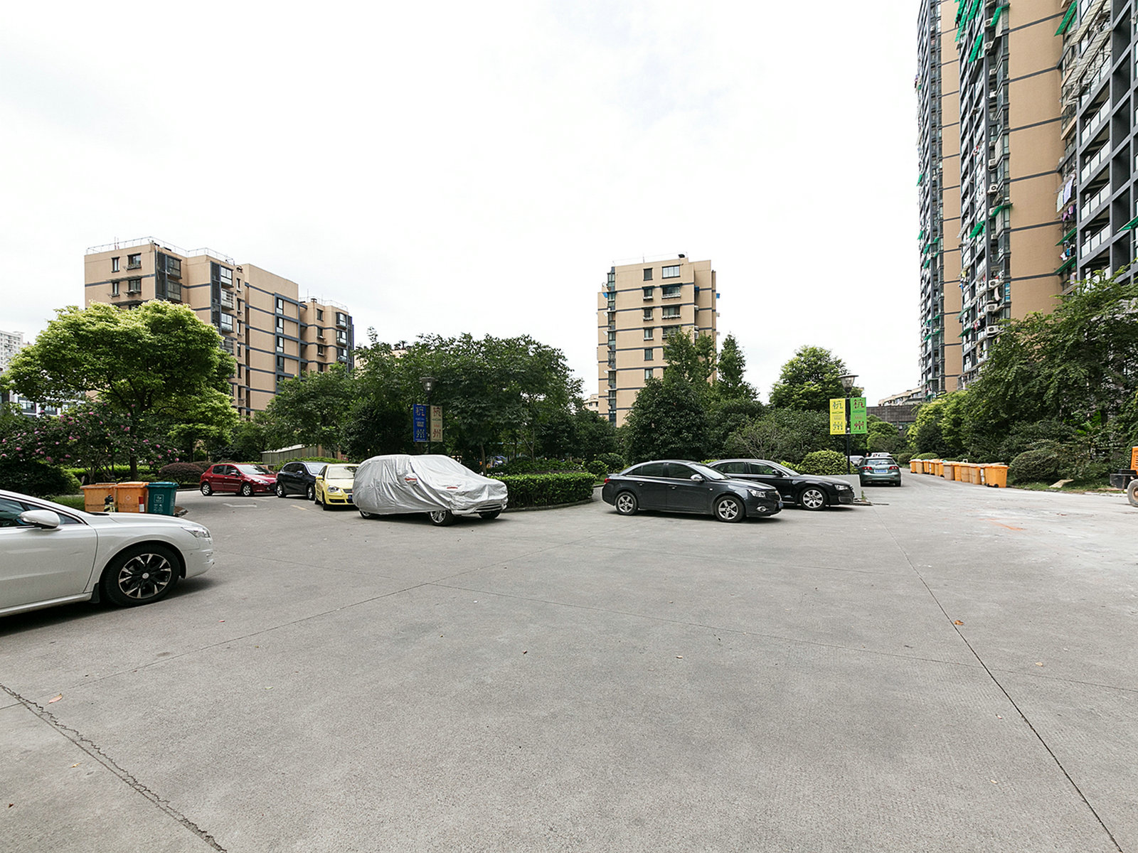 Fenghuang Beiyuan compound photo 18