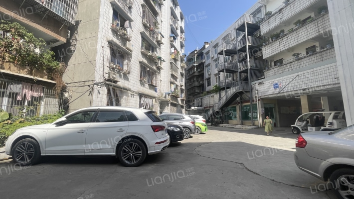 正西街274号外景图