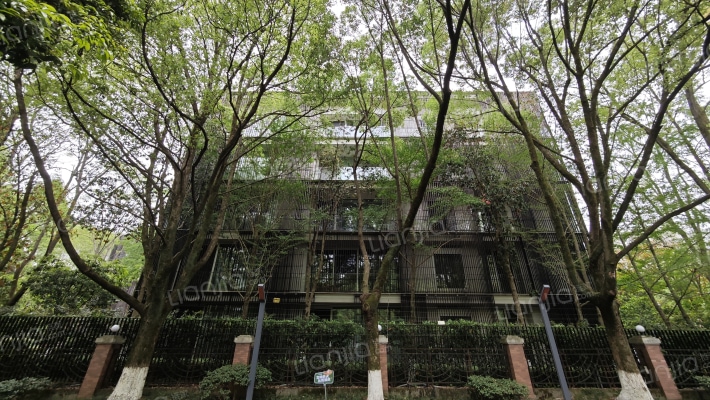 九树公寓外景图